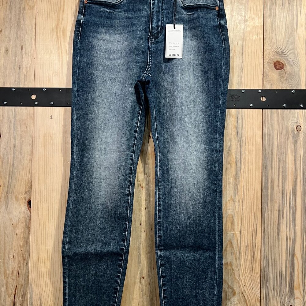 Judy Blue JB88191 RAW HEM HIGH WAIST RELAXED FIT CROP 7/28 - Picture 8 of 11